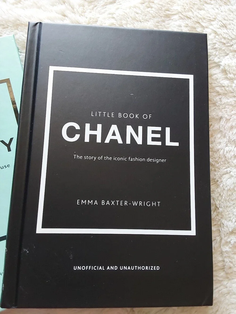 🌺 Just Like New *3* Hardcover Fashion Books